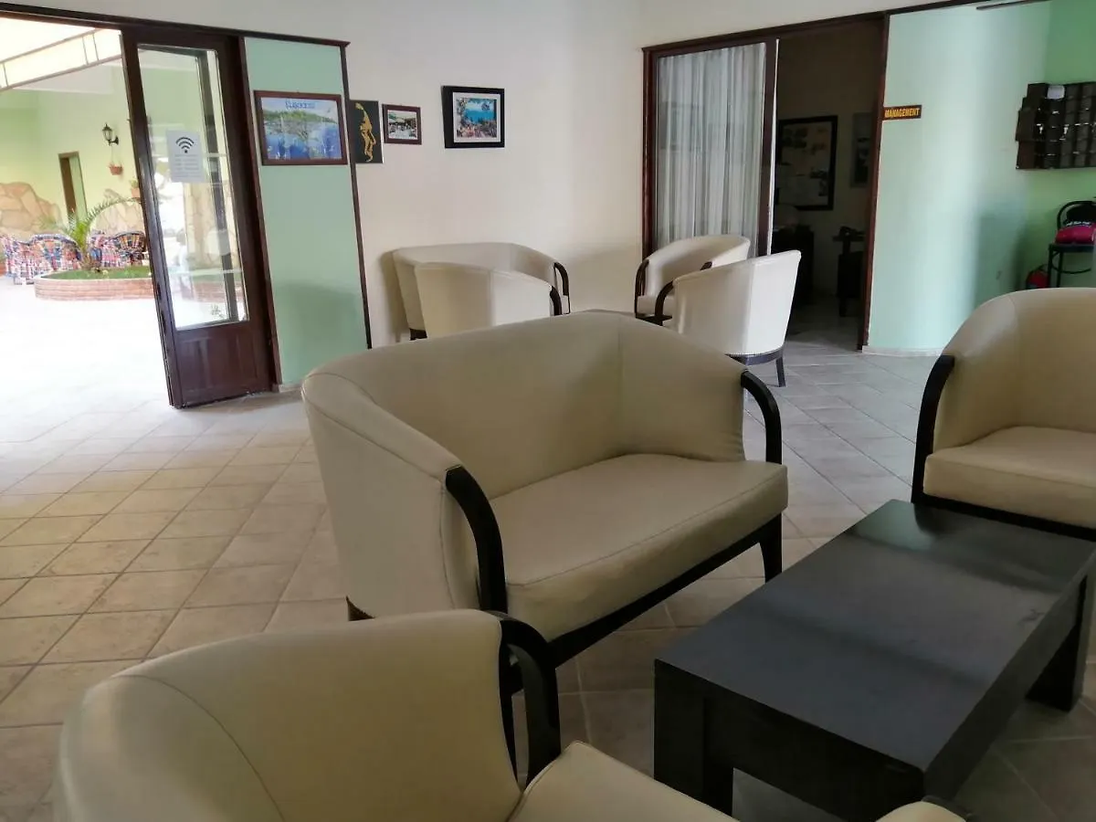 Oya Family Suites Kusadasi Aparthotel