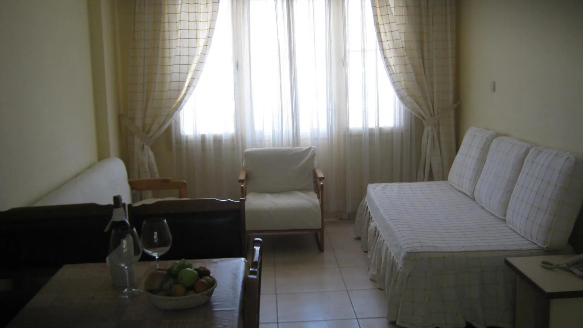Oya Family Suites Kusadasi Aparthotel